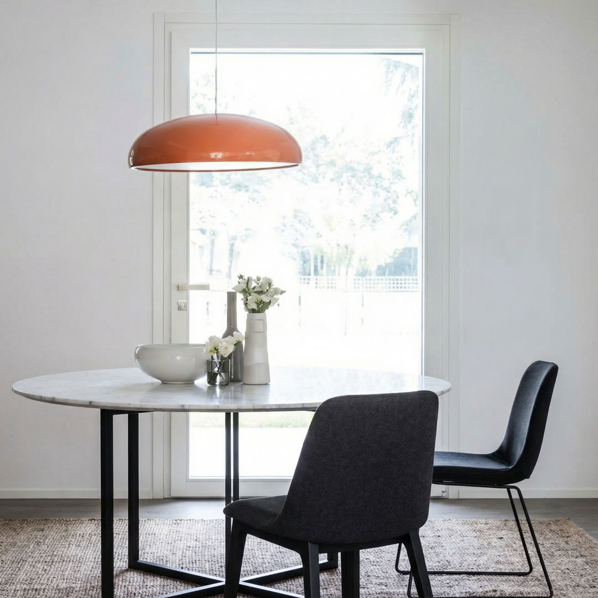 LiraLight | Stylish Black Pendant Lighting for Artistic Interiors