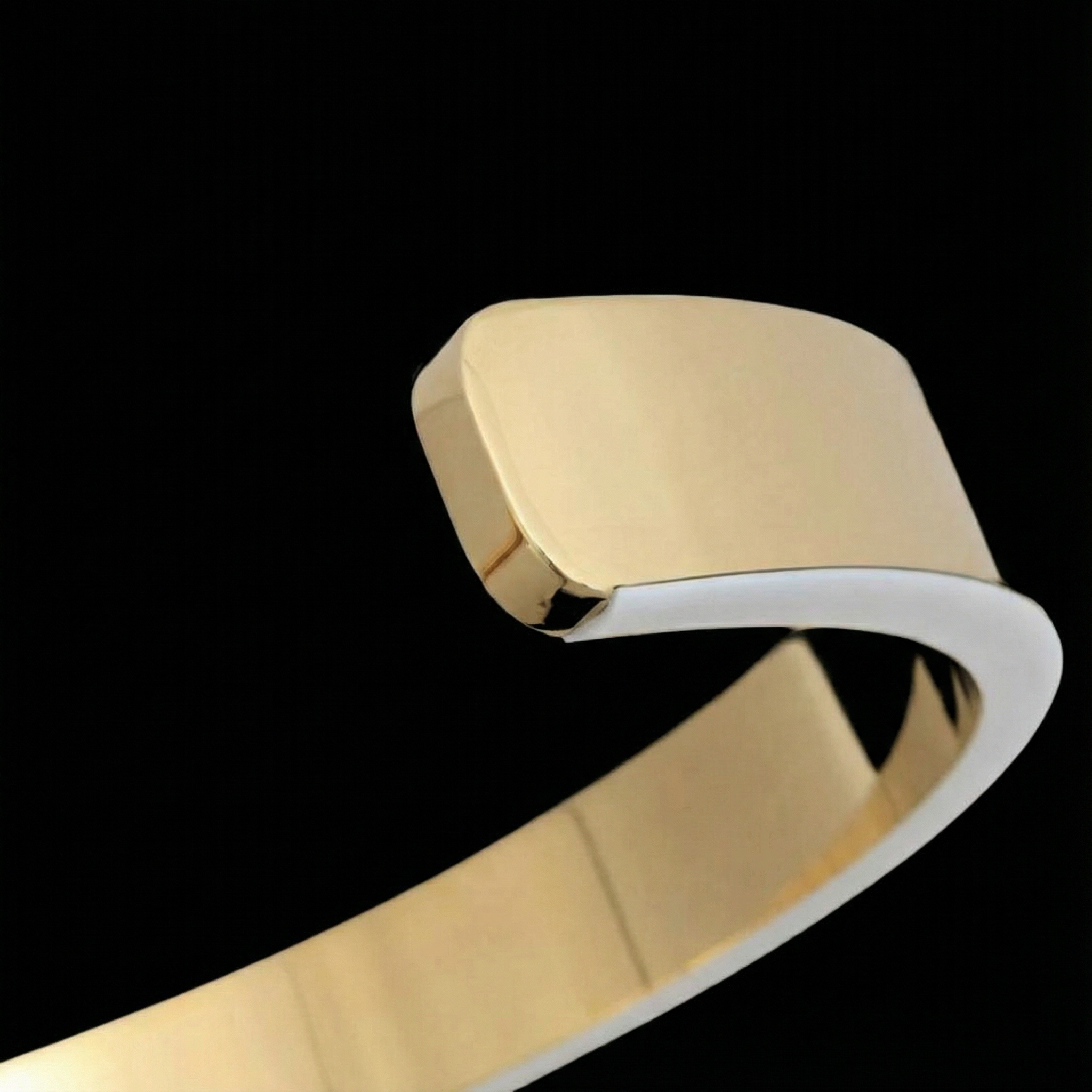Lunaris | Elegant Minimalist LED Circle Pendant Light