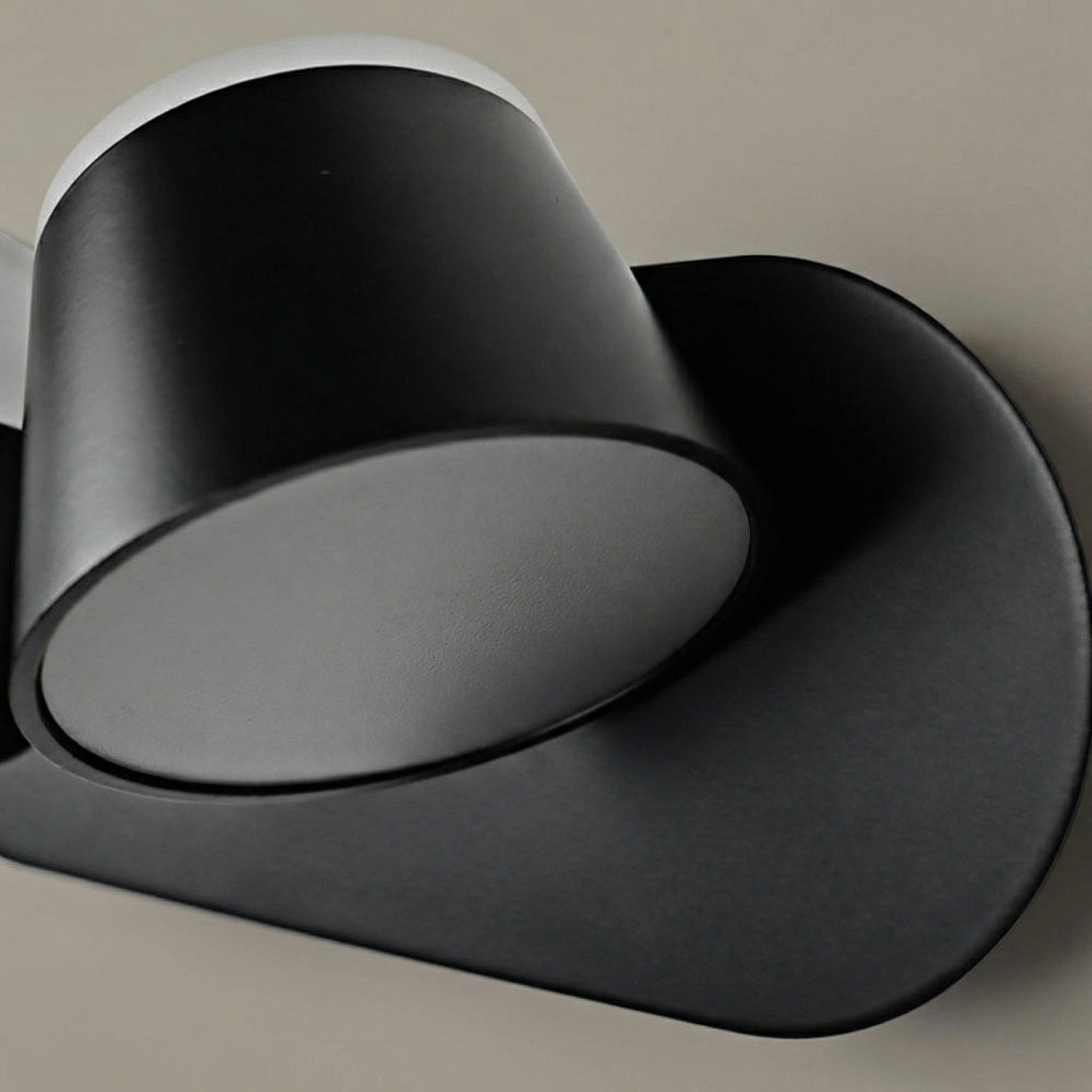 Luminara | Sleek Modern Acrylic Wall Lamp for Hallways and Living Rooms