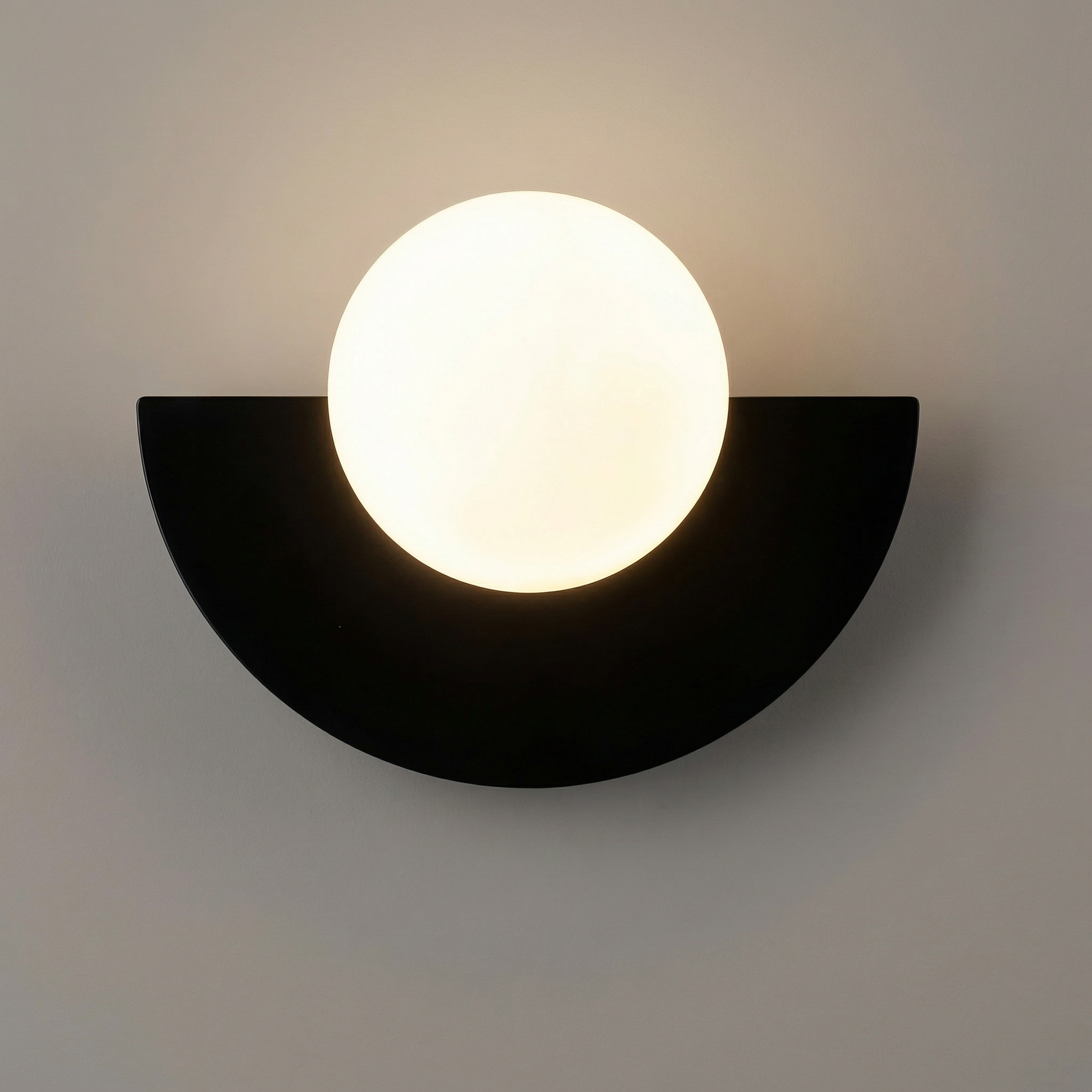 Everest | Wall Lamp with Integrated LED & Contemporary Design | Warm Ambiance for Modern Spaces