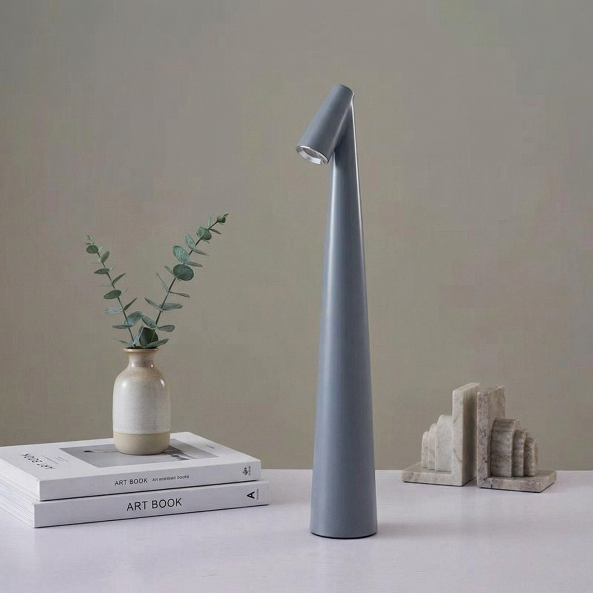 Contemporary Table Lamp with Adjustable Height | Modern Minimalist Design for Cozy Ambiance