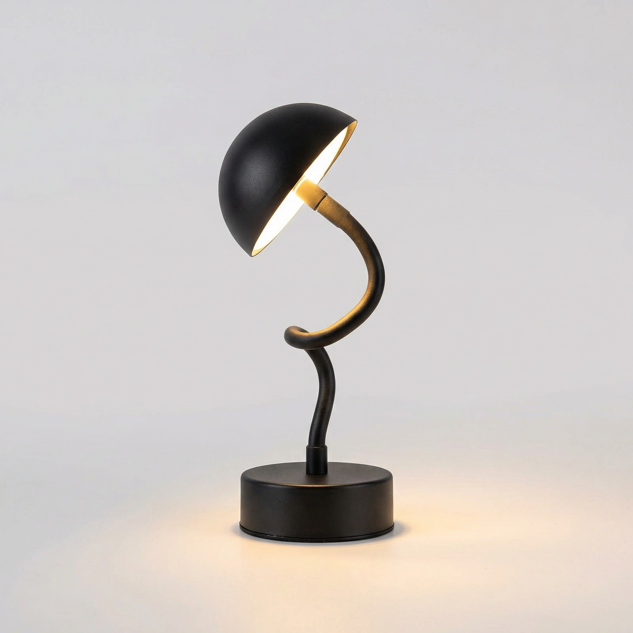 LumosMushroom | Modern Cordless Dimmable Table Lamp for Cozy Spaces