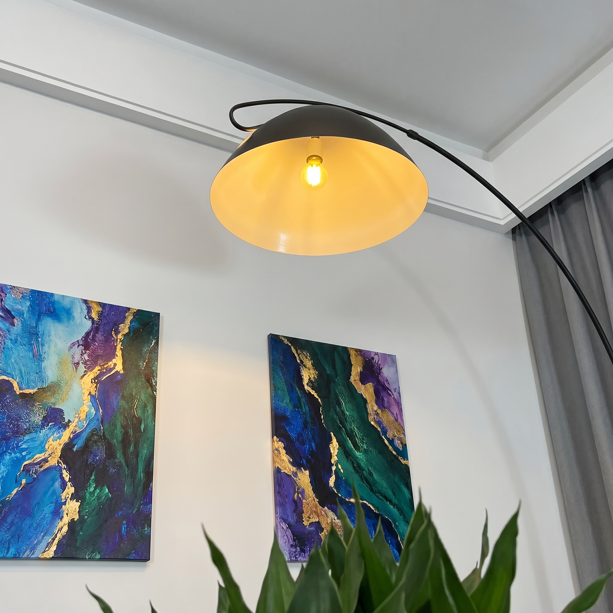 Nordic Elegance | Modern Floor Lamp with Adjustable Height & LED Bulb | Minimalist Design for Living Room Illumination