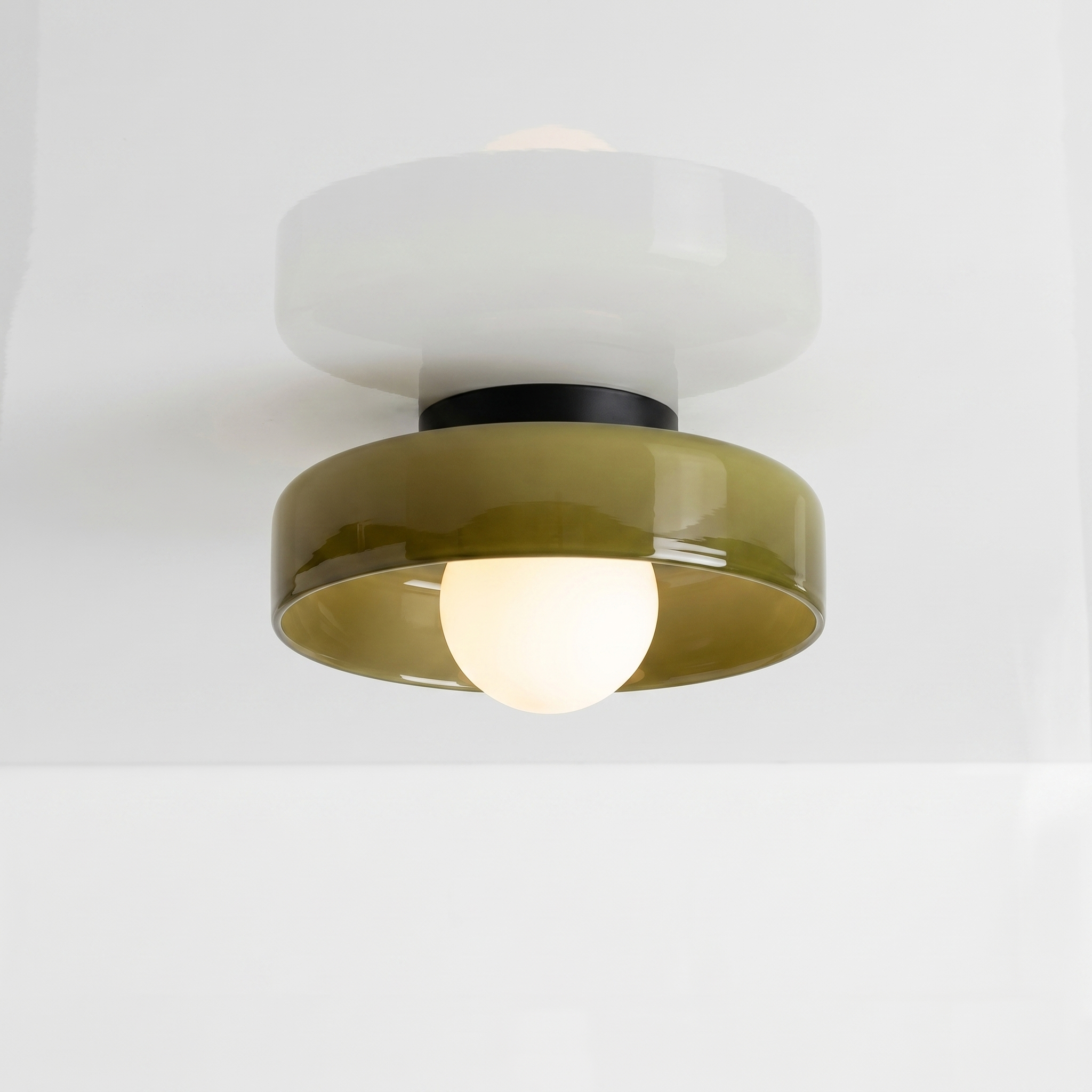 Luminara | Sleek Modern Round Flush Mount Ceiling Light Fixture